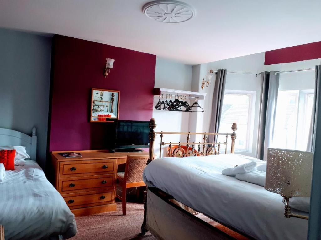 Hotel Oyo No 3 Bath Zewnętrze zdjęcie